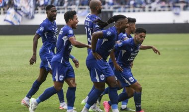 Dilaga Kandang PSIS Semarang Bekuk PSM Makasar 2 - 1