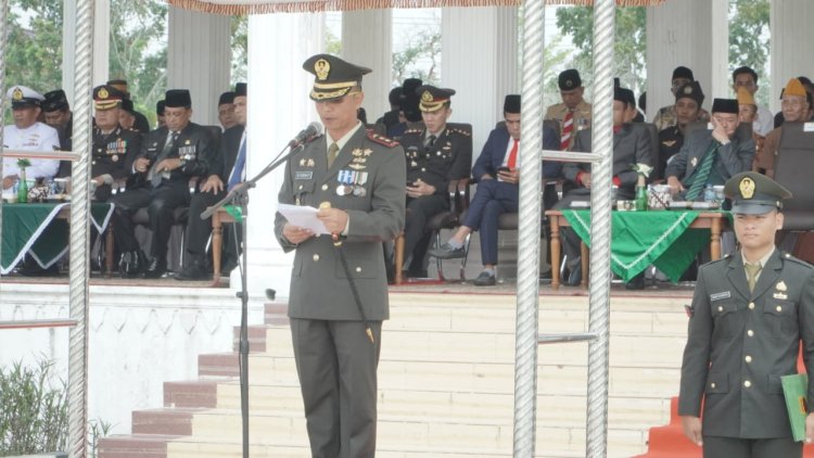 Dandim 0321 Rohil Jadi Inspektur Upacara HUT TNI ke-78, Bupati Turut Hadir