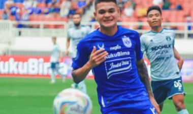Tampil Memukau, PSIS Semarang Bekuk Persita Tangerang 4 - 0