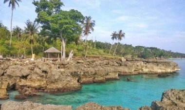 Pantai Ujong Kareung dI Johan Pahlawan Keindahan Pantai & Menyisakan Sejarah Masa Lampau