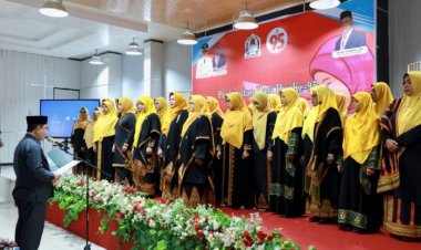 Momen Peringatan Hari Ibu, Pj Bupati Aceh Barat Lantik Pengurus GOW