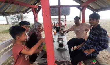Pantai Suak Ribee, Destinasi Wisata Terkenal dengan Kuliner Uniknya