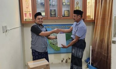 Viral, Anggota DPRK Aceh Besar Tgk Irfan Sidiq Sisihkan Gajinya 2 Tahun untuk Masjid