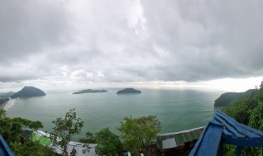 5 Hal Unik yang Bisa Kamu Temukan di Puncak Gunung Geurutee