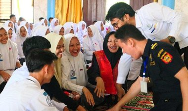 Siswa SMA Negeri 2 Patra Nusa Kec.Manyak Payed diberi Edukasi Kemenkeu Mengajar