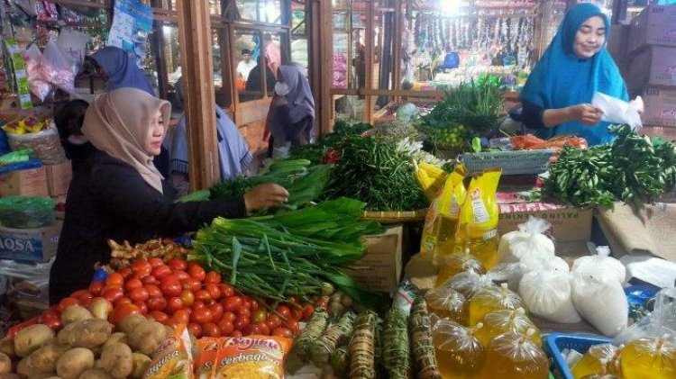 Harga Cabai dan Sayuran di Pasar Paya Ilang  Terpantau Turun