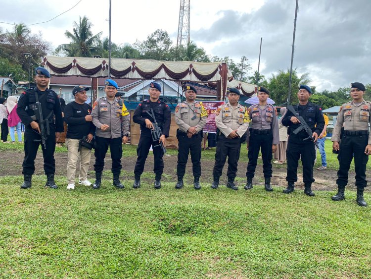 Ciptakan Kondusifitas, Brimob Polda Riau BKO Polres Kuantan Singingi Gelar Patroli