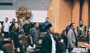 DPRD Kota Pekanbaru Gelar Rapat Paripurna Pengesahan APBD Tahun 2025
