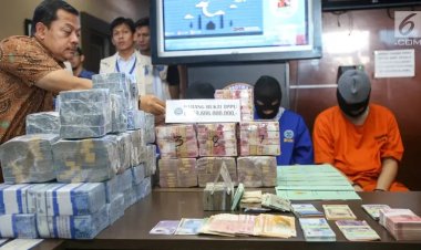 OJK Perketat Aturan Pinjaman Online Guna Mencegah Money Laundering