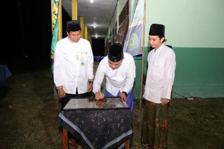 Wabup Siak Husni Resmikan Ruang Kelas Baru Pondok Pesantren Kandangan