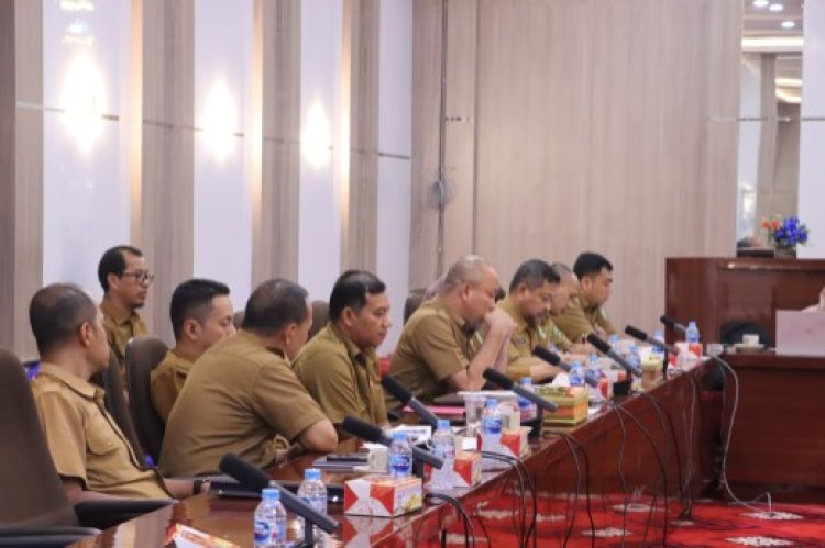 Pimpinan DPRD Kabupaten Siak Menggelar Rapat dengan Pimpinan Fraksi dan Banmus untuk Bahas RPJMD 2025-2029 dan Kebutuhan Keuangan Daerah